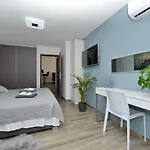 Popandrock Sleeps 5 With Parking Вилла *