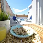 Popandrock Sleeps 5 With Parking