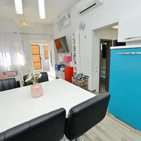 Villa 2-apartmans Popandrock In *