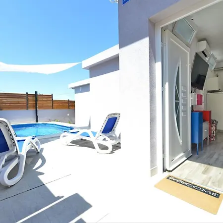 Villa 2-apartmans Popandrock In *