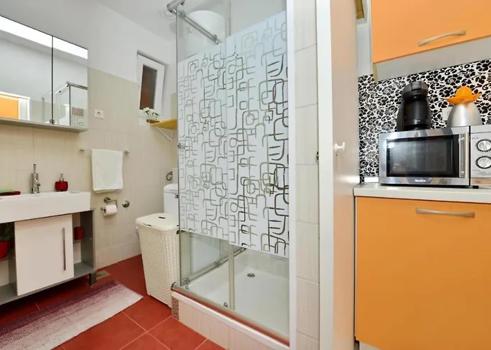 Villa Popandrock Sleeps 5 With Parking *