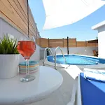 Popandrock Sleeps 5 With Parking Ζαντάρ